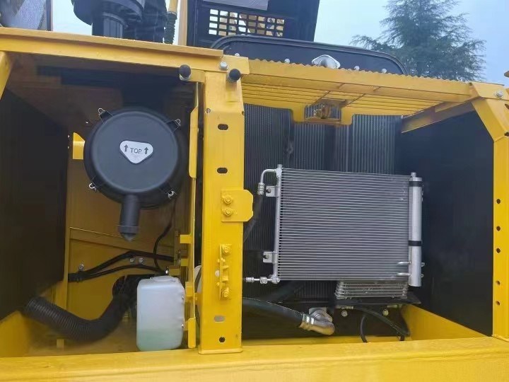 PC220 Escavatori Komatsu usati 23 tonnellate 1 metro cubo per qualsiasi progetto di costruzione