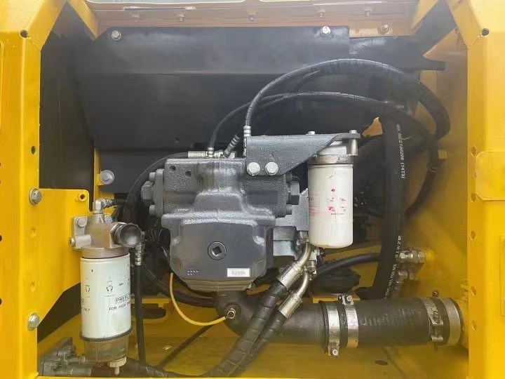 PC220 Escavatori Komatsu usati 23 tonnellate 1 metro cubo per qualsiasi progetto di costruzione