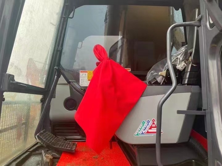 PC220 Escavatori Komatsu usati 23 tonnellate 1 metro cubo per qualsiasi progetto di costruzione