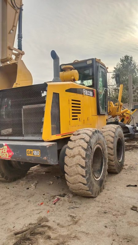 XCMG 180 Grader dalla Cina Uso normale Buona qualità e prezzo accessibile