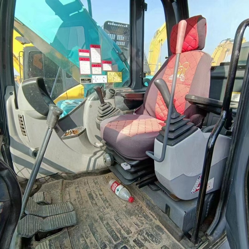 Escavatore idraulico da 20 tonnellate utilizzato Kobelco 200 Escavatore per la costruzione di strade