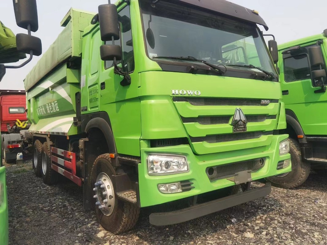 Gruppo nazionale cinese di autocarri pesanti HOWO Used Dump Truck With Superior Quality