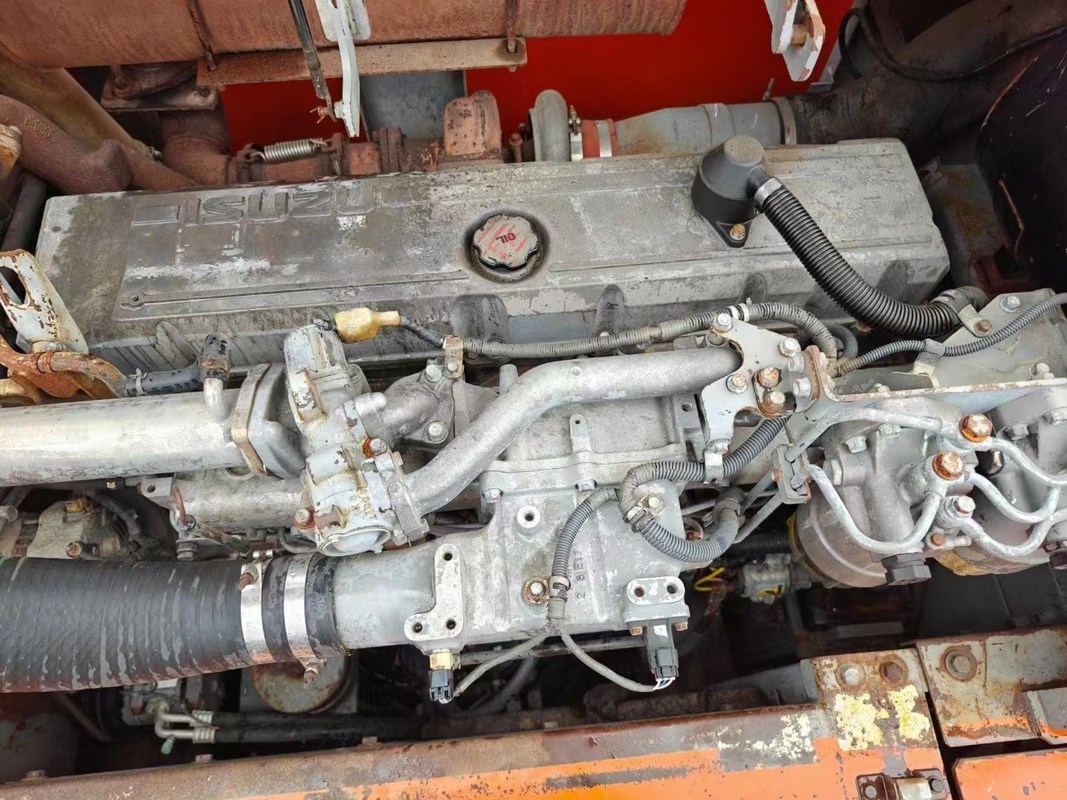 Alta performance Hitachi 470 LC-3 escavatore: il vostro prossimo partner per il lavoro pesante!