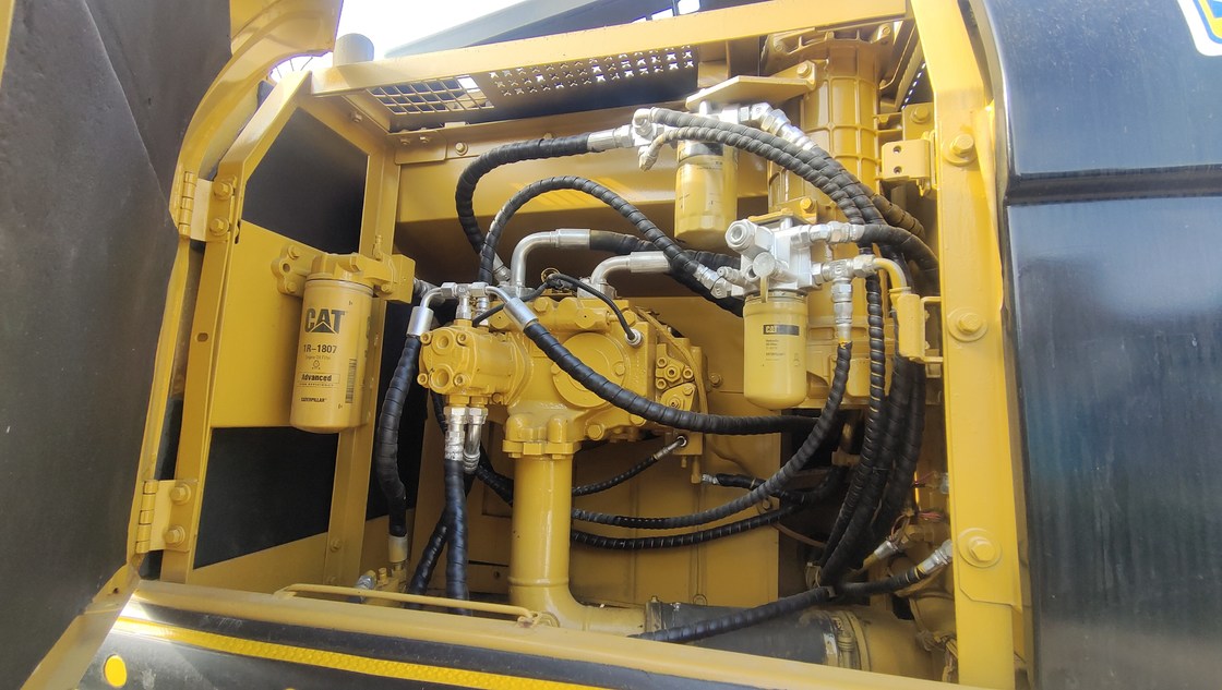 Scavare risparmi incredibili: Escavatore di seconda mano Cat 325 CL in vendita in ottime condizioni