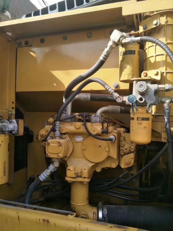 Escavatore Cat320 in ottime condizioni con orario di lavoro ridotto in vendita pronto al lavoro