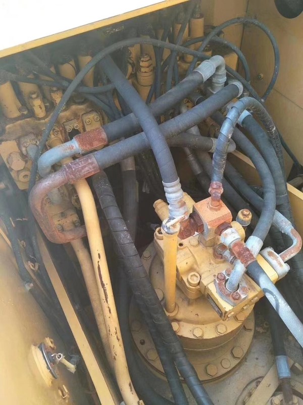 Escavatore Cat320 in ottime condizioni con orario di lavoro ridotto in vendita pronto al lavoro