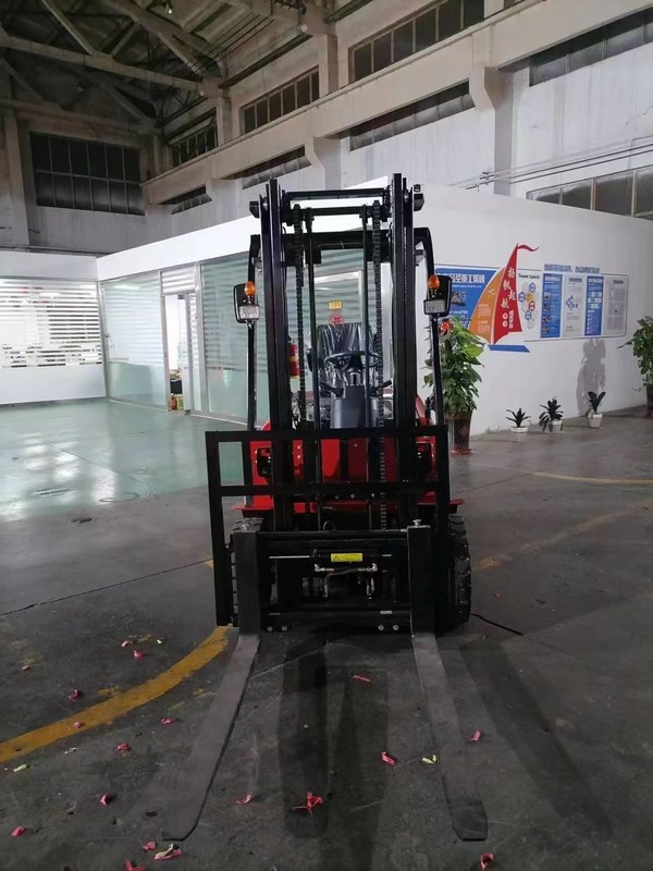 Mini carrelli elevatori diesel e mini carrelli elevatori elettrici