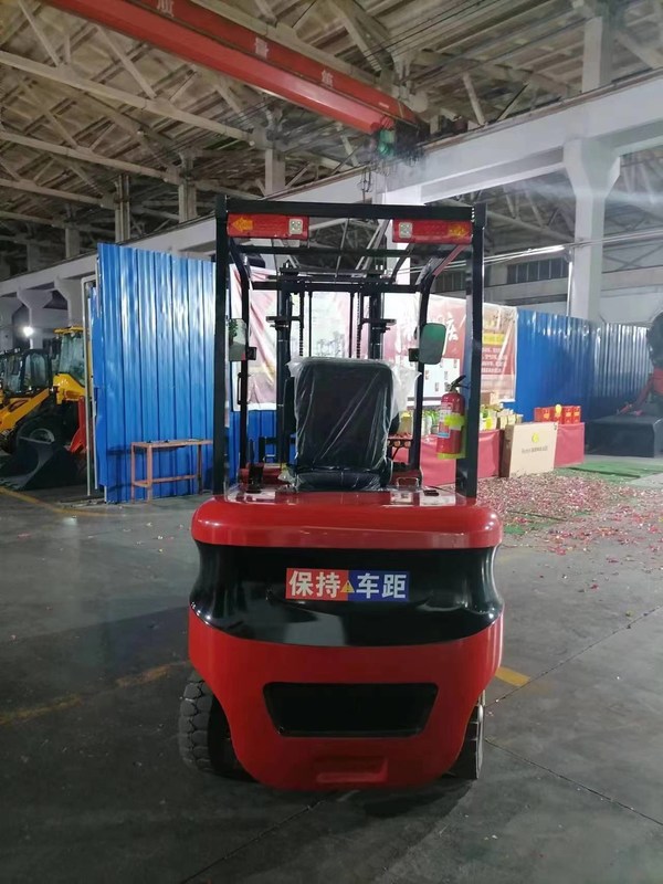 Mini carrelli elevatori diesel e mini carrelli elevatori elettrici