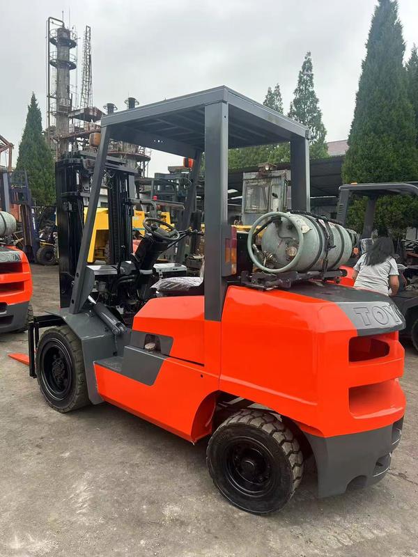 Carrello elevatore Toyota usato, carrello elevatore Toyota a carburante, carrello elevatore Toyota a gas usato, dal Giappone