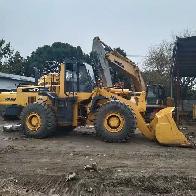 Prodotto in Giappone Originale Komatsu WA470-3 caricatore a ruote vendita a caldo Komatsu470 caricatore anteriore Usato komatsu 380 320 470 500 caricatori
