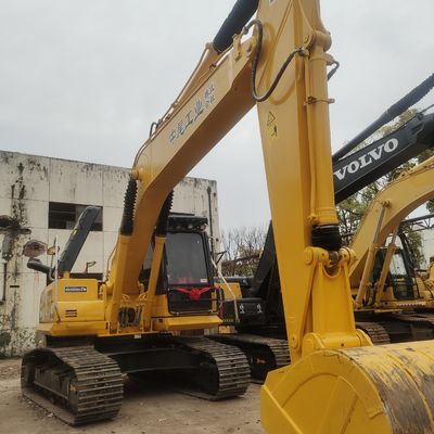 PC200 Escavatore Komatsu usato con una capacità di 1,2 metri cubi