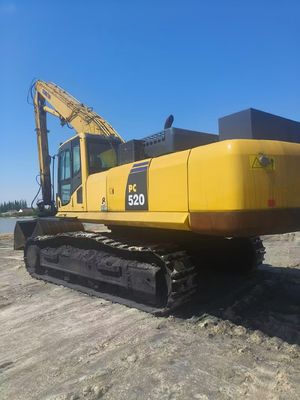 Un komatsu 520 ben mantenuto disponibile per chiunque voglia un escavatore serio.